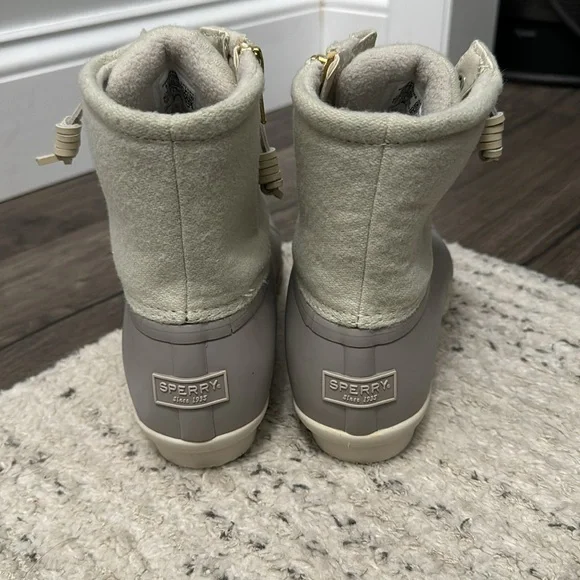 NWOT sperry boots - Picture 3 of 5